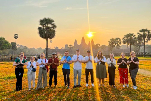 Angkor Wat: Small Circuit Tour by Only TukTuk