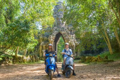 Angkor Sunrise Vespa tour