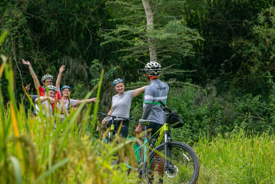 Angkor Wat: Guided Sunrise Bike Tour